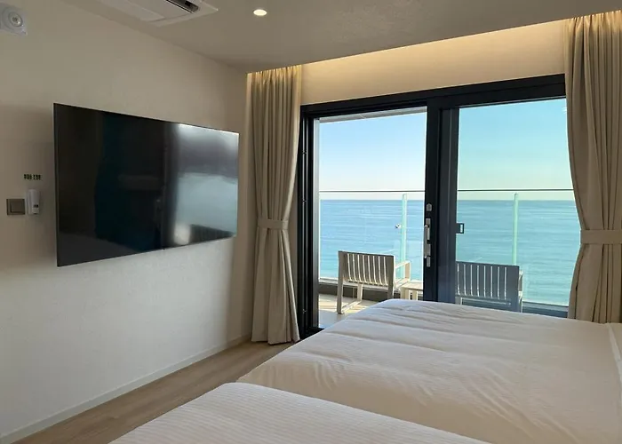 H Avenue Songjeong Hotel