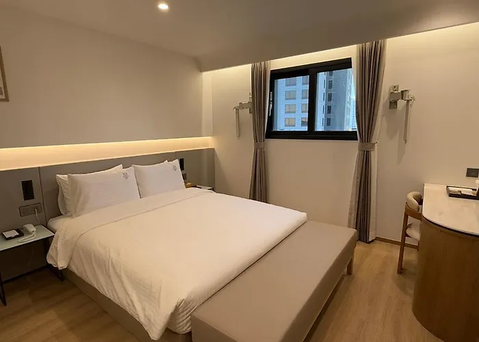 H Avenue Songjeong